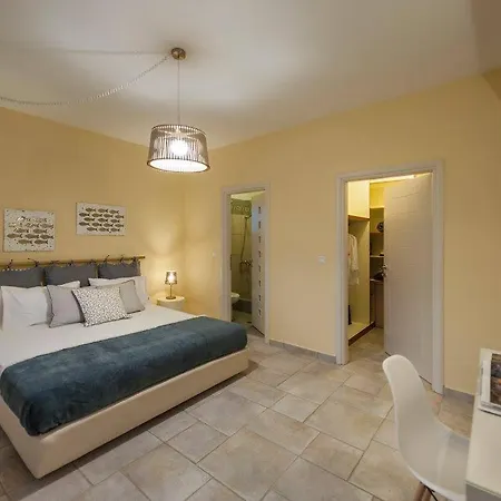 Ninemia Mjf Villa Naousa  Exterior photo